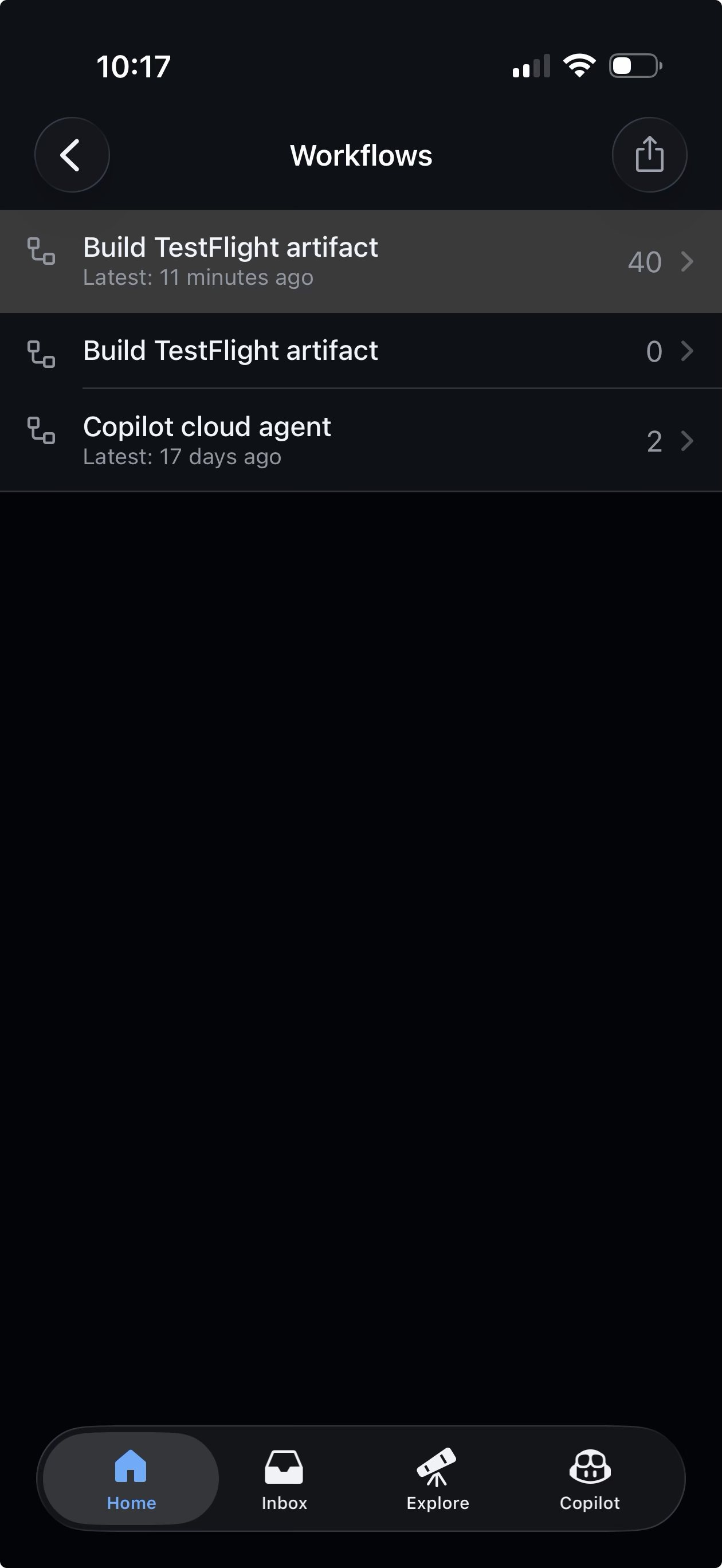 Lista Workflows w GitHub z wyróżnionym Build TestFlight artifact